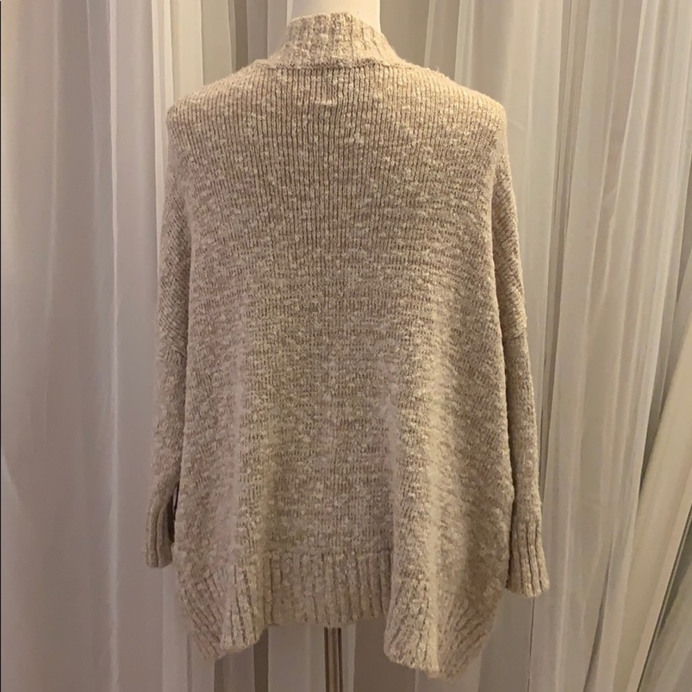 Sweater - Picture 2 of 6